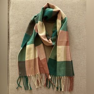 Cashmere feel cozy scarf